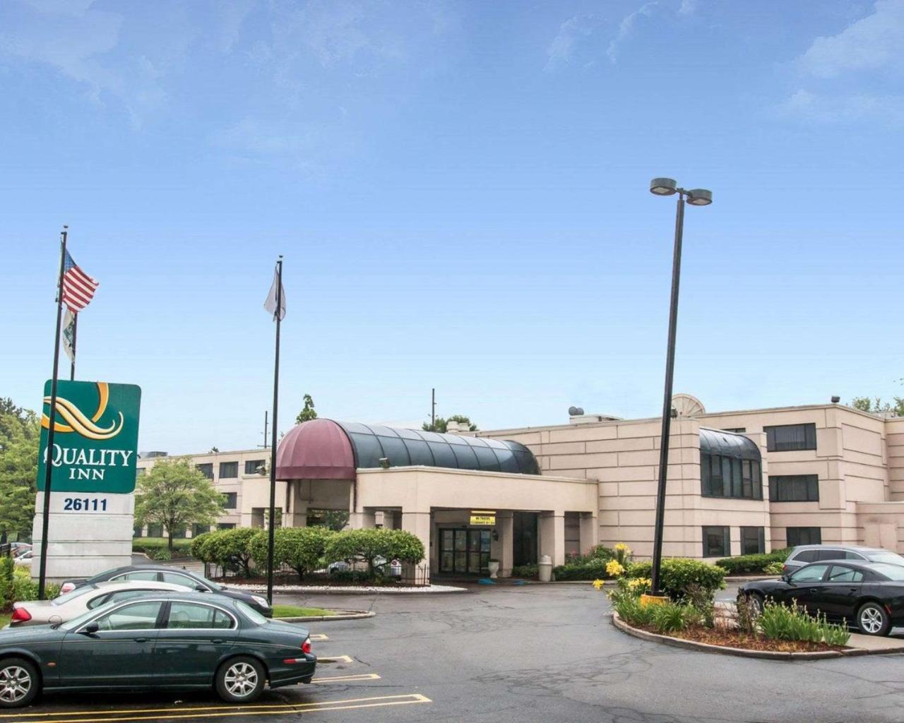 Quality Inn Southfield Eksteriør billede